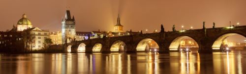 09 - Noční panorama - Karlův most, Praha