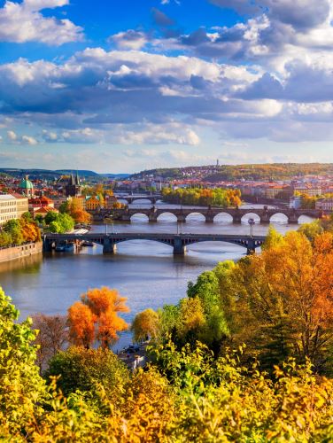 01 - Podzimní pohled na Karlův most v Praze