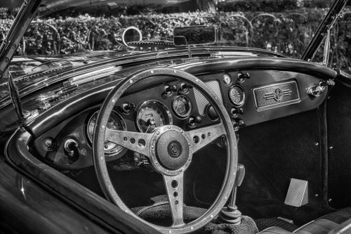 008 - Retro car